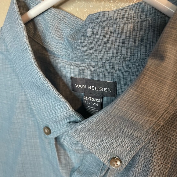 Van Heusen Men’s Dress Shirt, XL - Picture 3 of 3